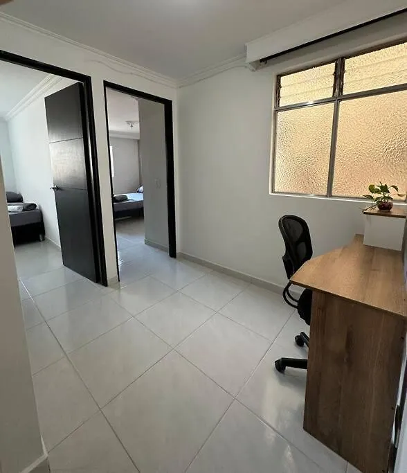 Apartamento 302 Edificio Atenas Apartment Medellin