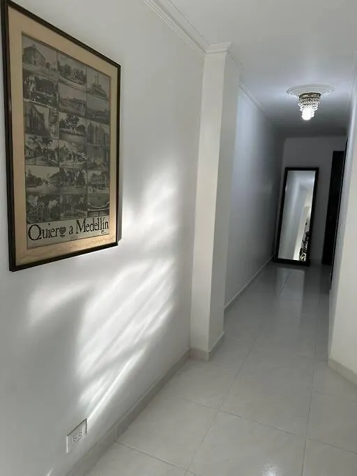 Apartamento 302 Edificio Atenas Apartment Medellin Colombia