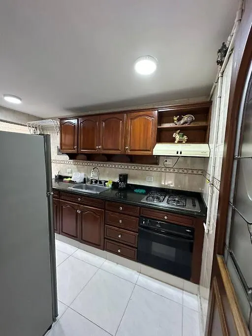 Apartamento 302 Edificio Atenas Apartment Medellin