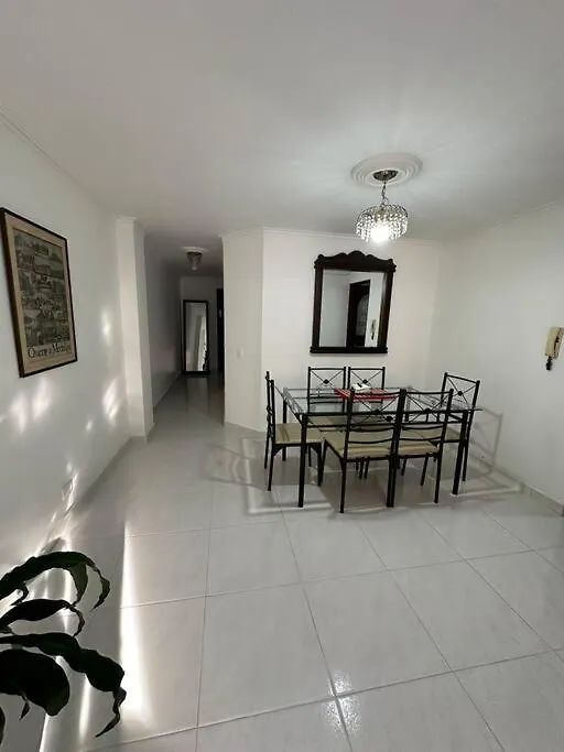 Apartamento 302 Edificio Atenas Apartment Medellin