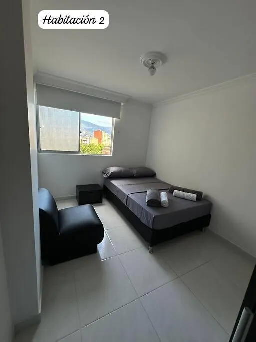 Apartamento 302 Edificio Atenas Apartment Medellin 0*,