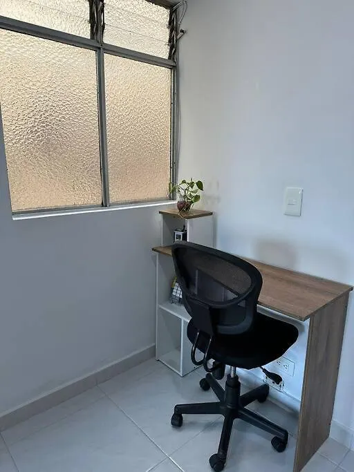 Apartamento 302 Edificio Atenas Apartment Medellin 0*,