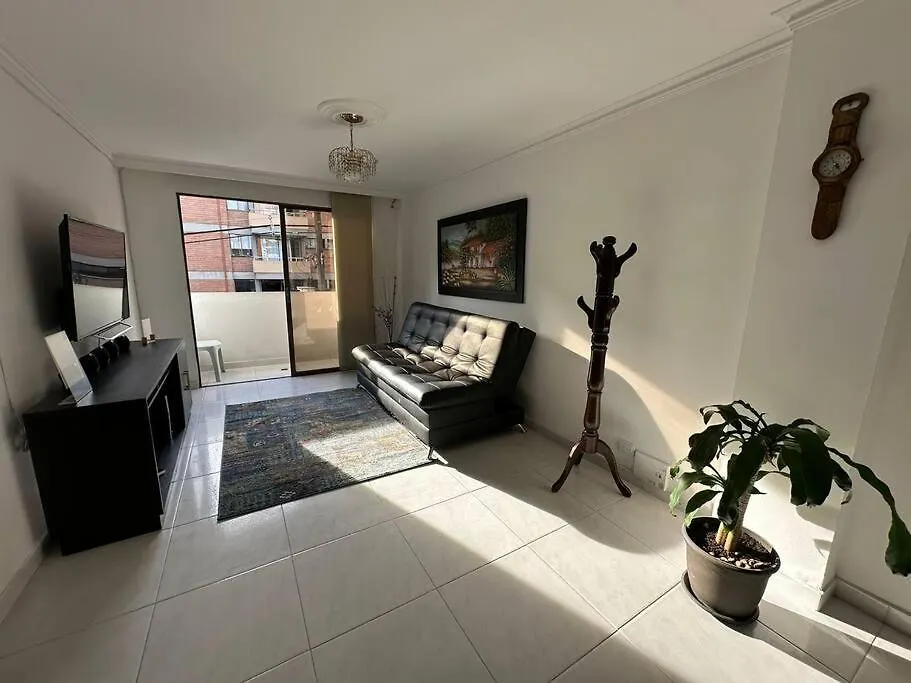 Apartamento 302 Edificio Atenas Apartment Medellin Colombia